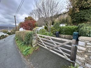 Photo 35- click for photo gallery